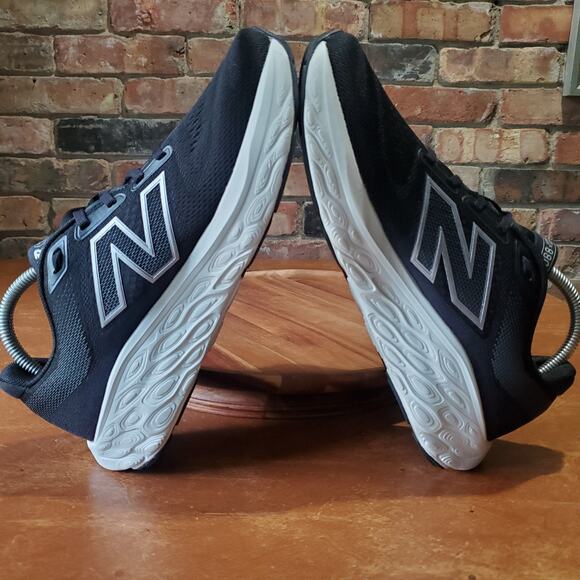 New Balance Fresh Foam X 880v14 Black Road Running Shoes Women's 9.5 Men's 8 - Picture 6 of 16